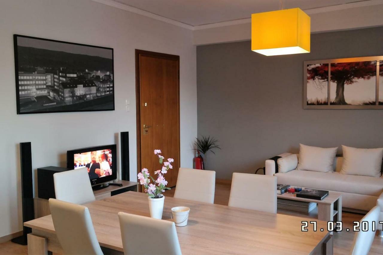 Comfy Apartment With Acropolis View Athens Ngoại thất bức ảnh