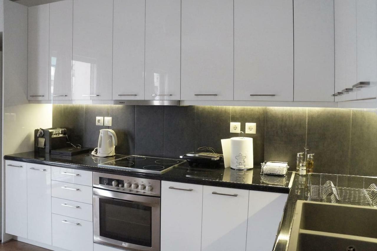 Comfy Apartment With Acropolis View Athens Ngoại thất bức ảnh